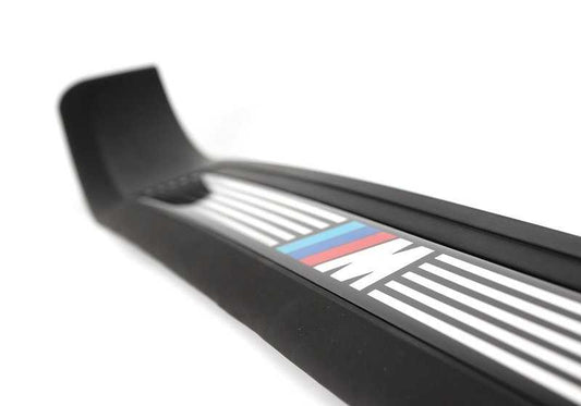 Ingresso anteriore destra in ingresso di destra OEM 51472695662 per BMW E39 (tutti i modelli compatibili). BMW originale.