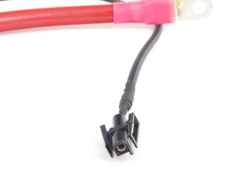 Cable de batería positivo OEM 61116955061 para BMW E60, E61. Original BMW.