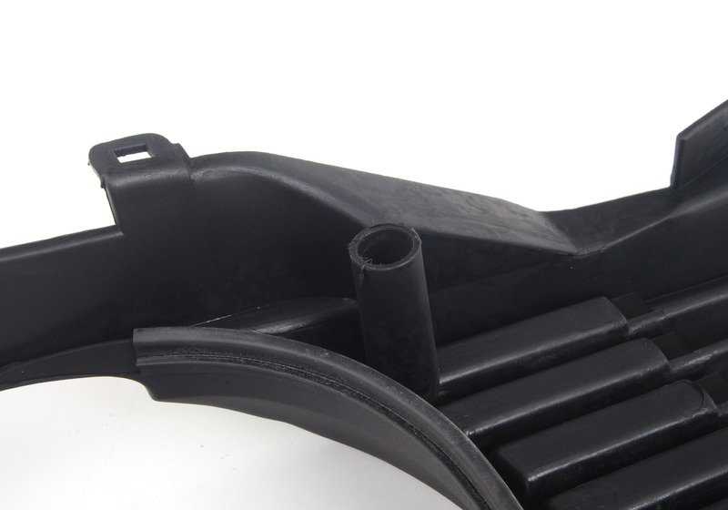 Rejilla embellecedora izquierda OEM 51131938425 para BMW E32. Original BMW.