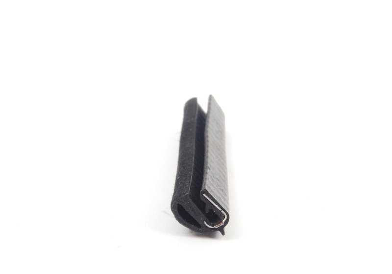 OMS Protetor de música OEM 51321920825 para a série BMW 5 E28 (modelos feitos entre 1981 e 1987). Peça original da BMW.