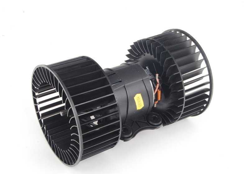 Ventilador climatizador OEM 64118385558 para BMW E39, E53, 5er {520d, 520i} con motores M47 y M52. Compatible con versiones manuales y automáticas. Original BMW.