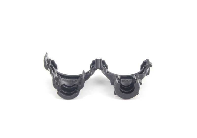 Toma de tubo OEM 12521707749 para BMW E81, E82, E87, E88, E90, E91, E92, E93, E60, E61, E63, E64, E65, E66, E84, E83, E53, E70, E71. Original BMW.