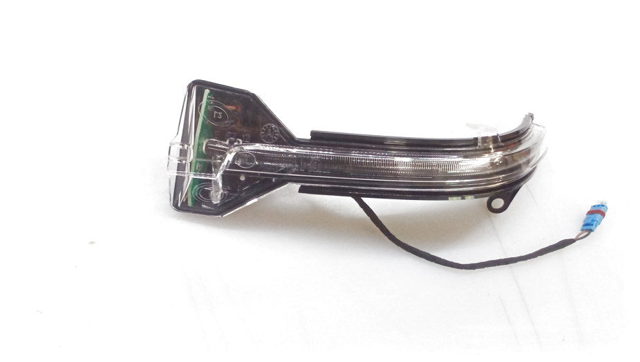 Intermitente lateral espejo izquierdo OEM 63137308535 para BMW F07, F10, F11, F06, F12, F13, F01, F02. Compatible con todos los modelos indicados. Recambio original BMW.