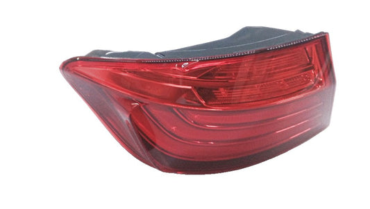 Piloto trasero izquierdo OEM 63217306161 para BMW F10 {518d, 520d, todos los modelos compatibles}. Montado en lateral de la aleta trasera. Original BMW.