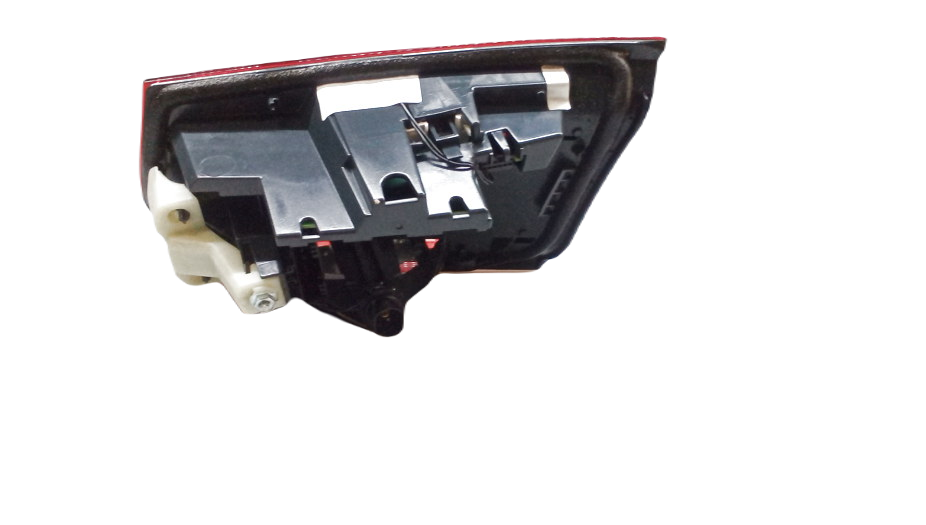 Piloto trasero izquierdo maletero OEM 63217369119 para BMW F30, F31, F80. Original BMW.