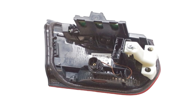 Piloto trasero derecho del maletero OEM 63217369120 para BMW Serie 3 F30N, F31N, F35N, F80N. Luz trasera original BMW.