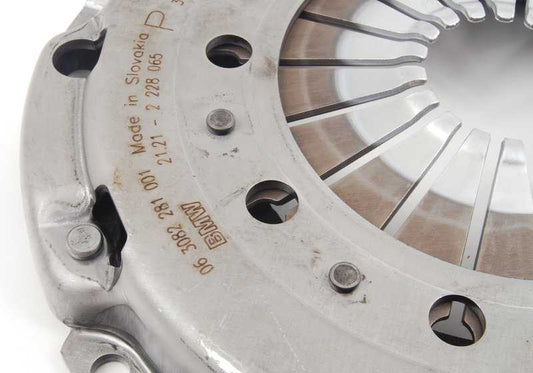 Pressure plate for BMW 3 Series E36 (OEM 21212228065). Original BMW