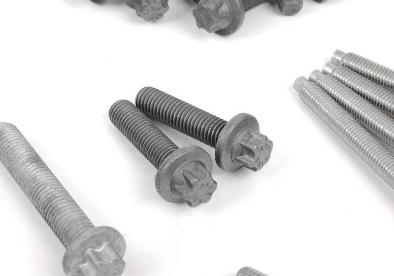 Aluminiumschraube für den OEM -Kurbelgehäuse 11110426590 für BMW 1 Serie (E81, E82, E87, E88), Serie 3 (E90, E91, E92, E93), Serie 5 (E60, E61, F10, F11), Serie 6 (E63 , E64), Serie 7 (E65, E66, F01, F02), X1 (E84), X3 (E83, F25), X5 (E70), Z4