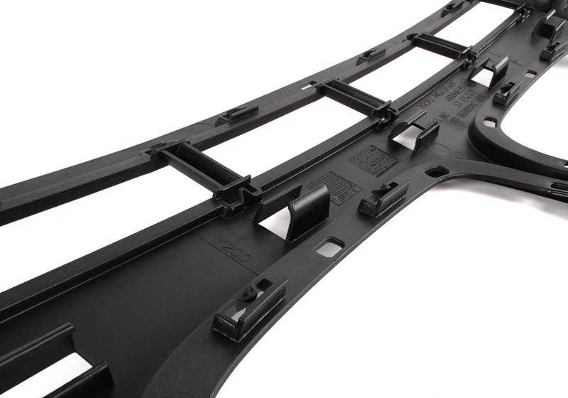 Inserisci il paraurti anteriore centrale per BMW X3 E83 (OEM 51113400898). BMW originale