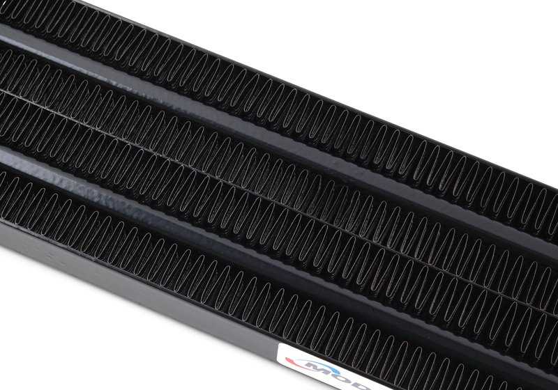 Tubo de refrigerante OEM 17113413195 para BMW X3 E83. Original BMW.