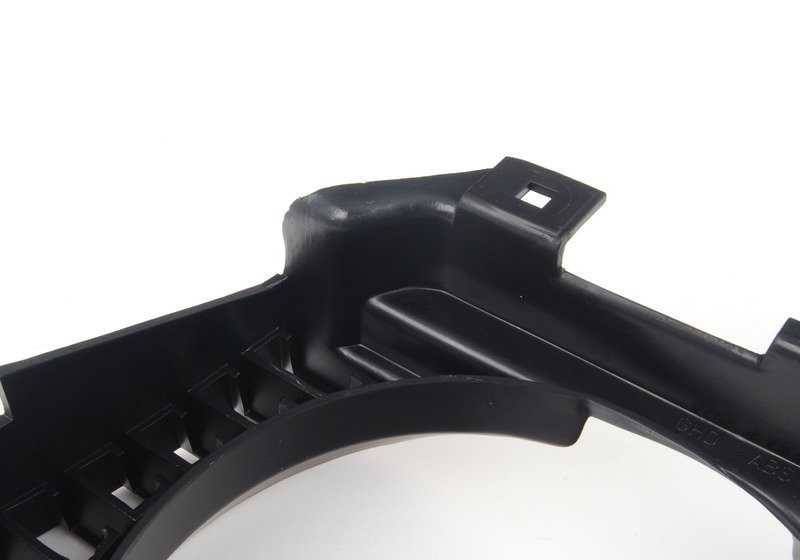 Rejilla embellecedora derecha OEM 51138148312 para BMW Serie 5 E34. Original BMW.