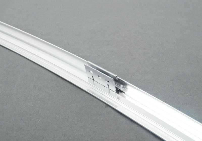Blende Marco des oberen Hintertürfensters für BMW E65 (OEM 51357005043). Original BMW