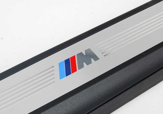 M Verzierungsmittel -Rechteingabe für BMW E84 (OEM 51478047746). Original BMW