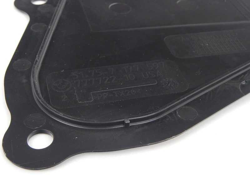 Tapa del suelo delantero OEM 51757177597 para BMW X5 {E70} y BMW X6 {E71}. Piezas originales BMW.