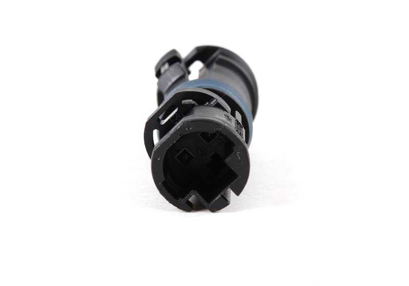 Black Electric Connector 2 Poles OEM 61131393742 for BMW E53 (x5 3.0d, 3.0i) models between 2001 and 2006. Original BMW piece.