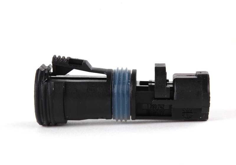 Black Electric Connector 2 Poles OEM 61131393742 for BMW E53 (x5 3.0d, 3.0i) models between 2001 and 2006. Original BMW piece.
