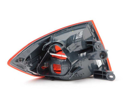 Rücklicht an der rechten Seitenwand OEM 63217313040 für BMW F30, F80 M3. Original BMW.