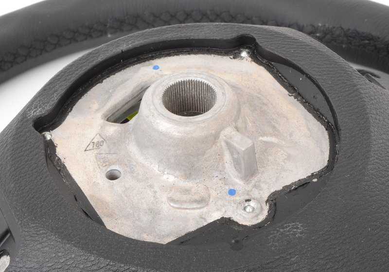 Volante deportivo de cuero OEM 32306782805 para BMW E70, E71, E72. Original BMW.