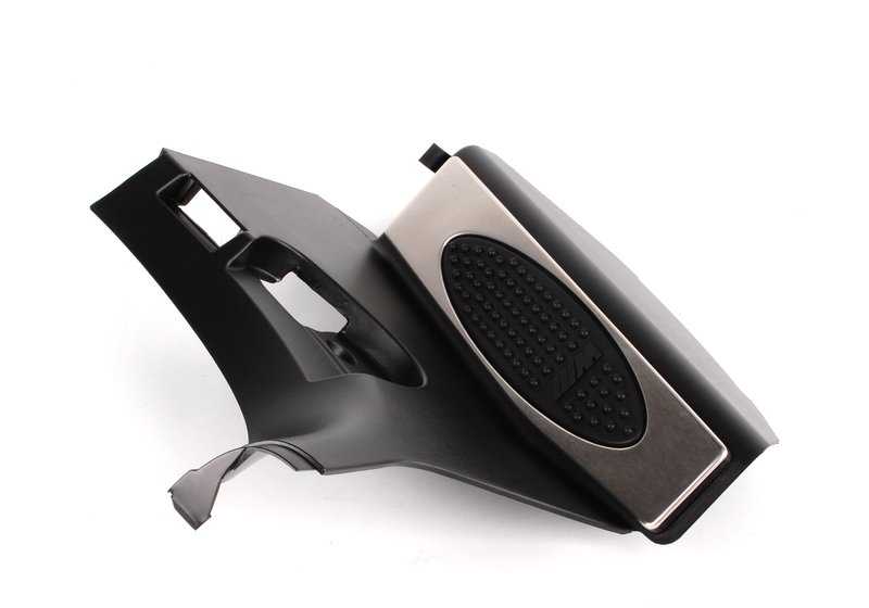 Revestimiento lateral reposapiés M, delantero izquierdo OEM 51432695411 para BMW Serie 3 E46. Original BMW.
