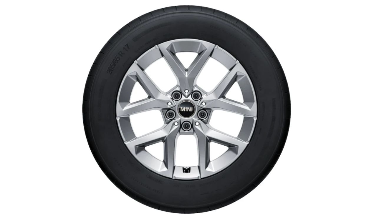 Rueda completa de invierno Y-Spoke 896 Orbit Grey 17" OEM 36115A8E5B7 para MINI Countryman U25 (10/2022 - 03/2025). Original MINI.