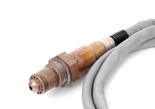 Lambda OEM 11787523435 for BMW E46, E60, E83. BMW original oxygen sensor. Compatible with gasoline and diesel engines. Detect and regulate mixes air-fuel for better performance. Original BMW.