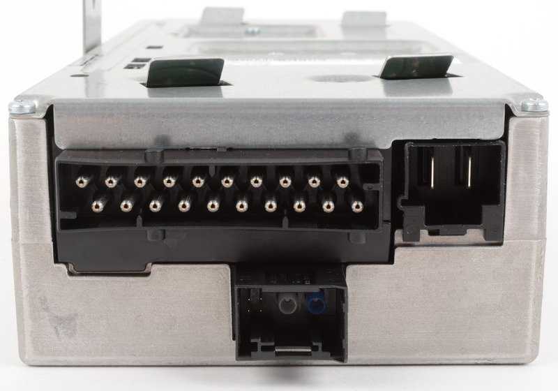 Amplificador Harman Kardon OEM 65129393185 para BMW F30, F31, F34, F34N, F35, F32, F33, F36, F16. Mejora el sonido original de tu BMW con este amplificador original BMW.
