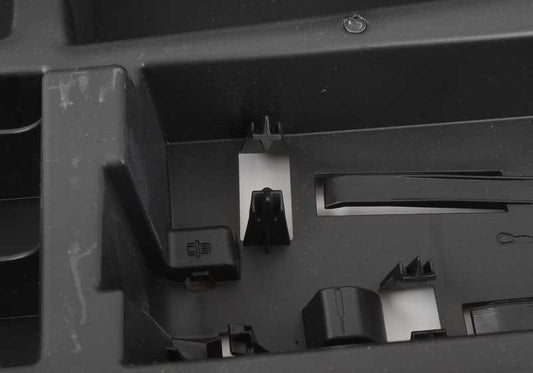 BMW OEM originale 51477298167 per serie BMW Series 3 GT (F34). Compatibile con tutti i modelli di questa serie.