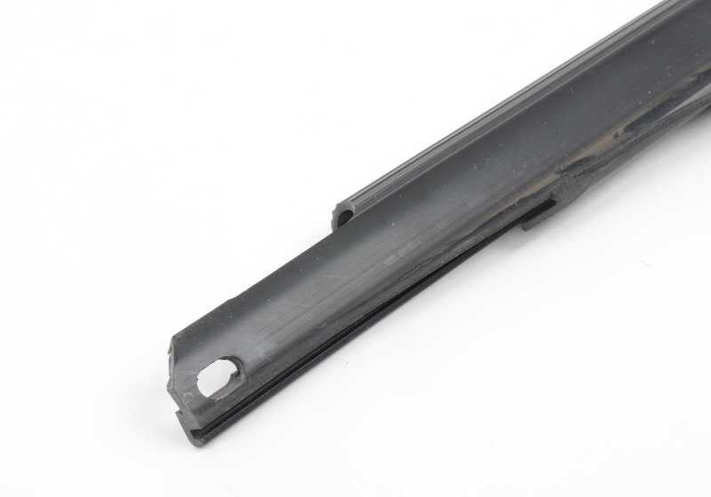 Embellecedor de umbral izquierdo OEM 51471933557 para BMW E30. Original BMW.