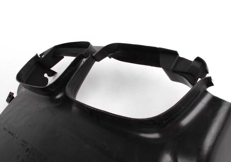OEM 51718202832 front air duct for BMW 3 E46 318D (models with M47 engine, manual and automatic change, rear traction, years 2001 to 2005). Original BMW piece.