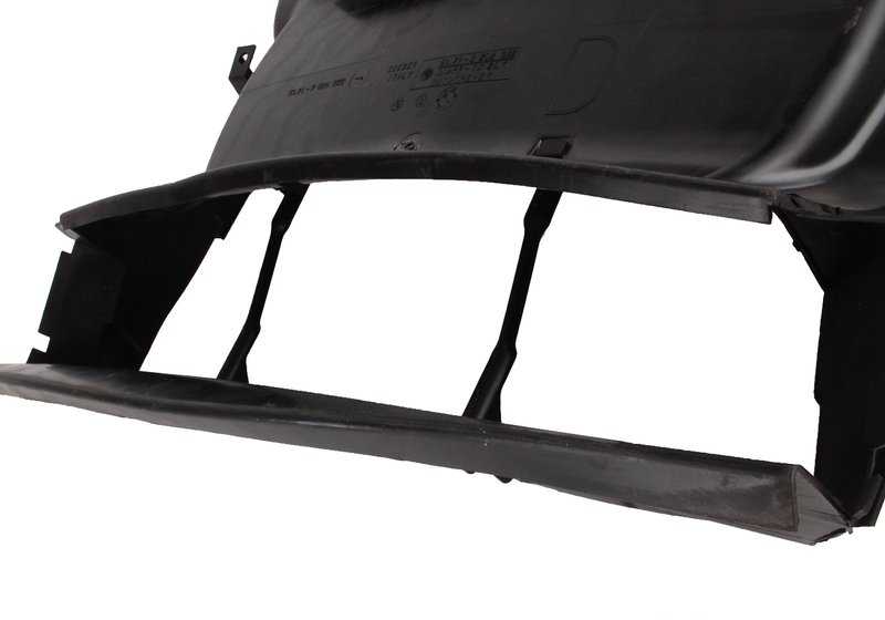 OEM 51718202832 front air duct for BMW 3 E46 318D (models with M47 engine, manual and automatic change, rear traction, years 2001 to 2005). Original BMW piece.