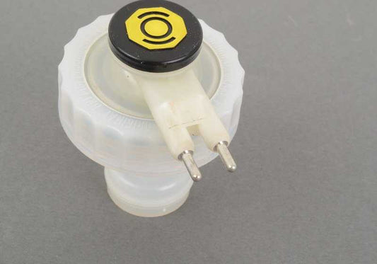 Notice switch for the OEM brake master cylinder 34321161541 for BMW E30. Original BMW.