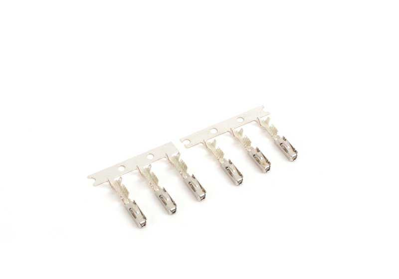 Kit de reparación conector 2 polos OEM 61132360043 para BMW {E81,E82,E87,E88,F20,F21,F40,F22,F23,F45,F46,F87,E36,E46,E90,E91,E92,E93,F30,F31,F34,F80,G20,F32,F33,F36,F82,F83,E39,E60,E61,F07,F10,F11,F90,G30,G31,E63,E64,F06,F12,F13,G32,E38,E65,E66,F01,