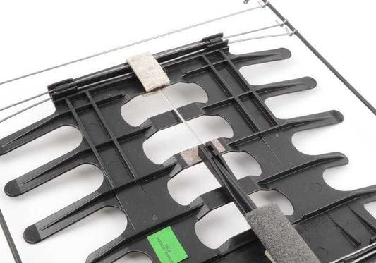 Suporte de suporte OEM 52107077503 para Mini R50, R52, R53. Compatível com os modelos One e Cooper (manual e automático). Garante retorno de backup. Mini original.