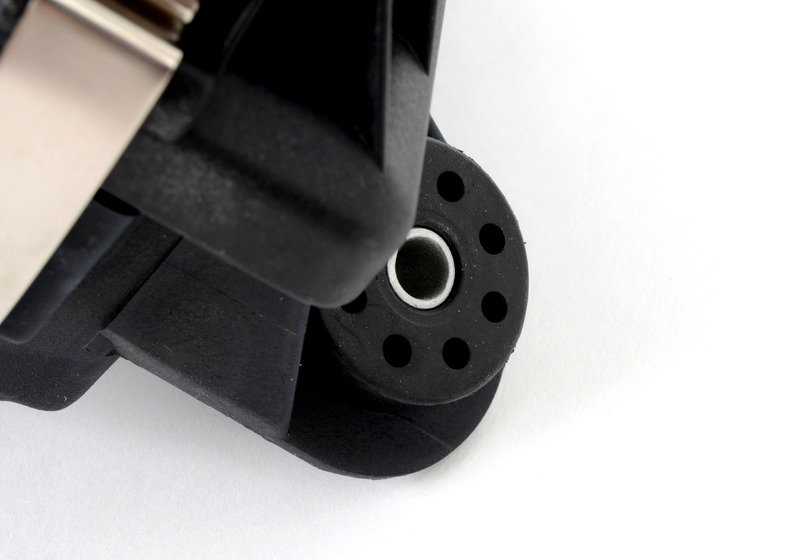 Silencioso de admisión izquierdo OEM 13711406806 para BMW E39. Pieza original BMW. Ideal para reducir el ruido del sistema de admisión.
