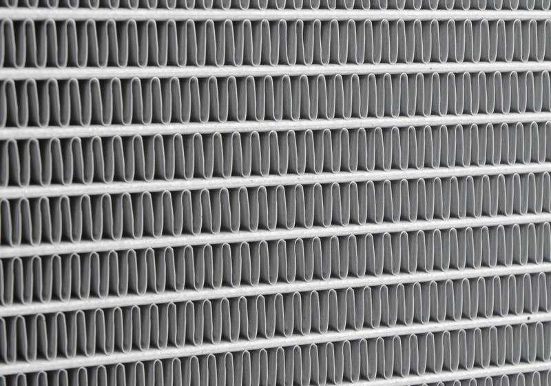 Radiateur de réfrigérant OEM 17118615426 pour BMW F07, F10, F11, F01, F02. BMW d'origine.