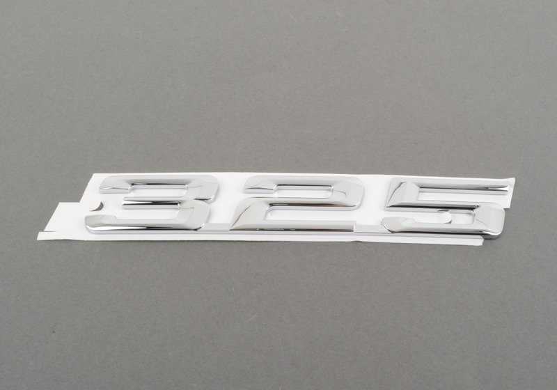 Emblema OEM 51141960225 para BMW E36. Original BMW.