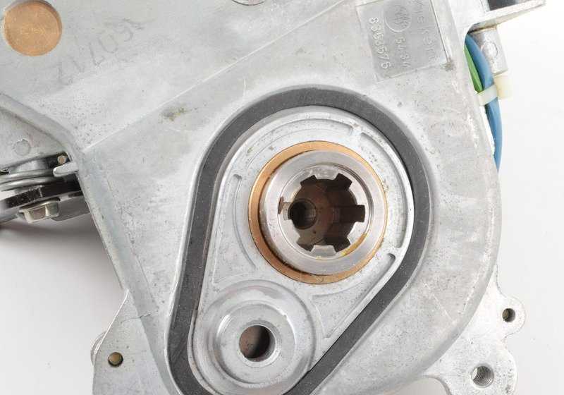 MOTOR ELÉTRICO CONVERSÍVEL OEM 67618353576 PARA BMW E36. BMW original.
