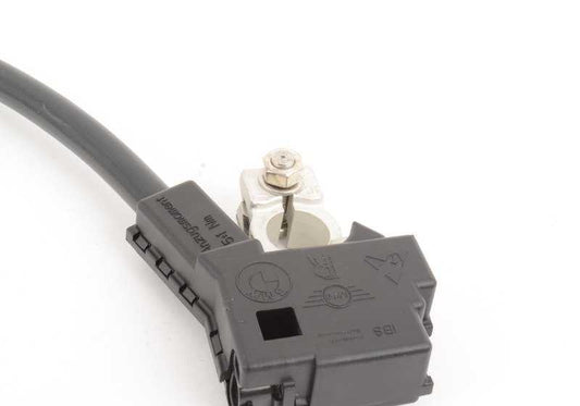 Cable negativo batería secundaria OEM 61128386674 para BMW E46 (316i AL/AN/AX). Compatible con modelos de 1998 a 2004. Cable original para batería adicional. Original BMW.