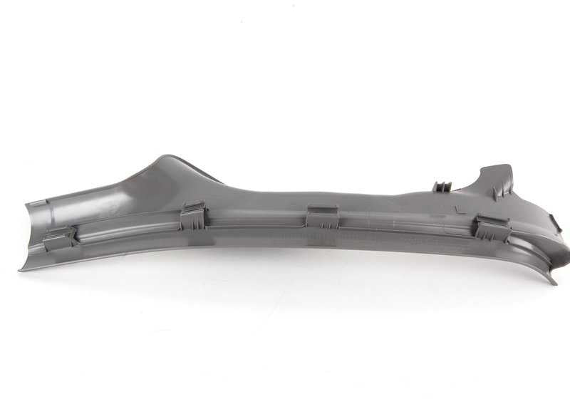 Embellecedor entrada puerta trasera derecha OEM 51477146348 para BMW E90 316d, 316i {todos los modelos compatibles}. Color gris. Original BMW.
