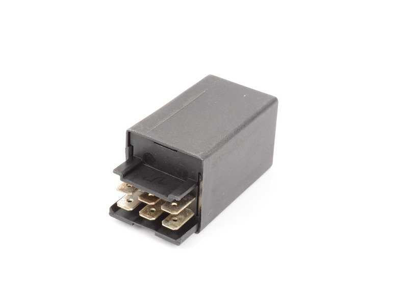 Sensor de temperatura evaporador A/A OEM 64508390158 para BMW E30, E28, E24. Compatible con modelos como 316, 318, 320, 323, 525, 528, 635 y más. Recambio original BMW.