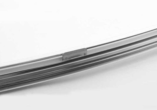 Embellecedor marco ventana superior puerta delantera izquierda OEM 51337182281 para BMW F10, F10N, F11, F11N, F18, F18N. Original BMW.