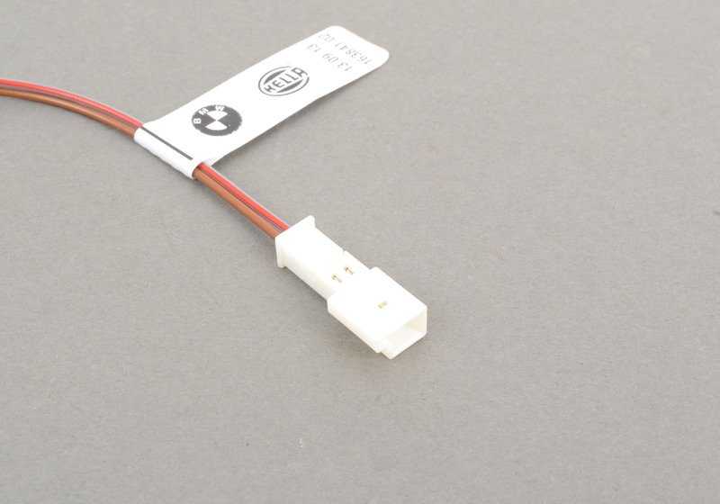 Illuminazione a LED per il rivestimento porta/laterale per BMW E92, E93 (OEM 63319122419). BMW originale