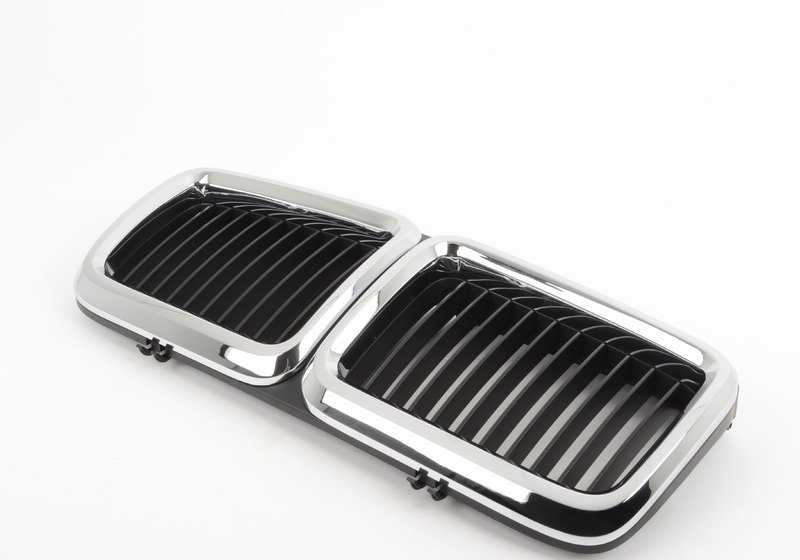 Rejilla decorativa central OEM 51131964863 para BMW E32. Original BMW.