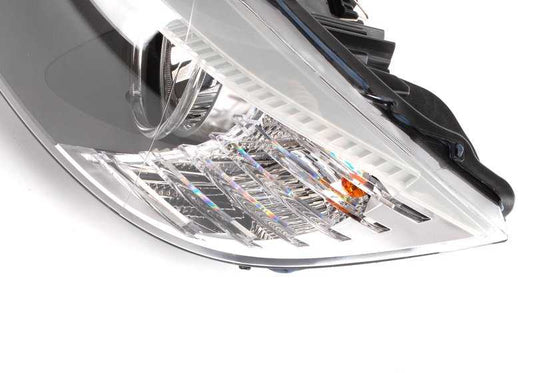 Faro delantero izquierdo OEM 63117202577 para BMW Serie 3 E90 LCI, E91 LCI. Original BMW.