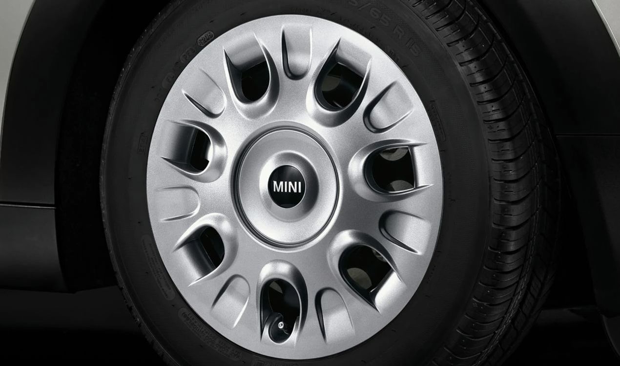 Embellecedor de rueda 15" OEM 36136785977 para MINI R50, R53, R56, Clubman R55, Cabrio R52, Coupé R58, Roadster R59... y más. Original MINI.