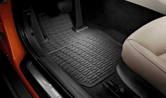 Alfombrillas de goma (Allwetter) OEM 51472239638 para BMW X5 {E70, E70N} y X6 {E71}. Resistentes al agua y antideslizantes. Original BMW.