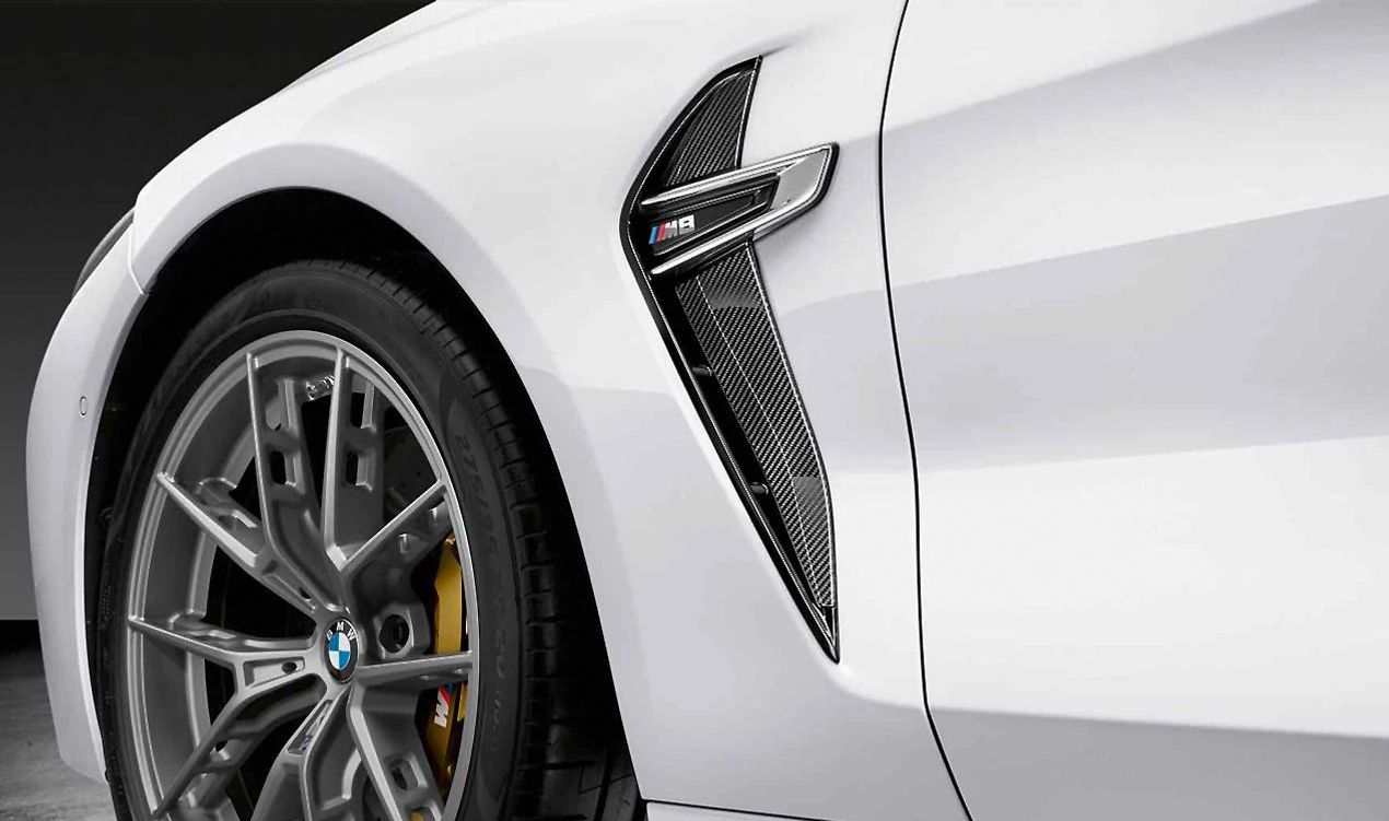 Embellecedor de entrada de aire lateral en carbono OEM 51138074873 para BMW F91, F92, F93 M8 Competition. Original BMW.