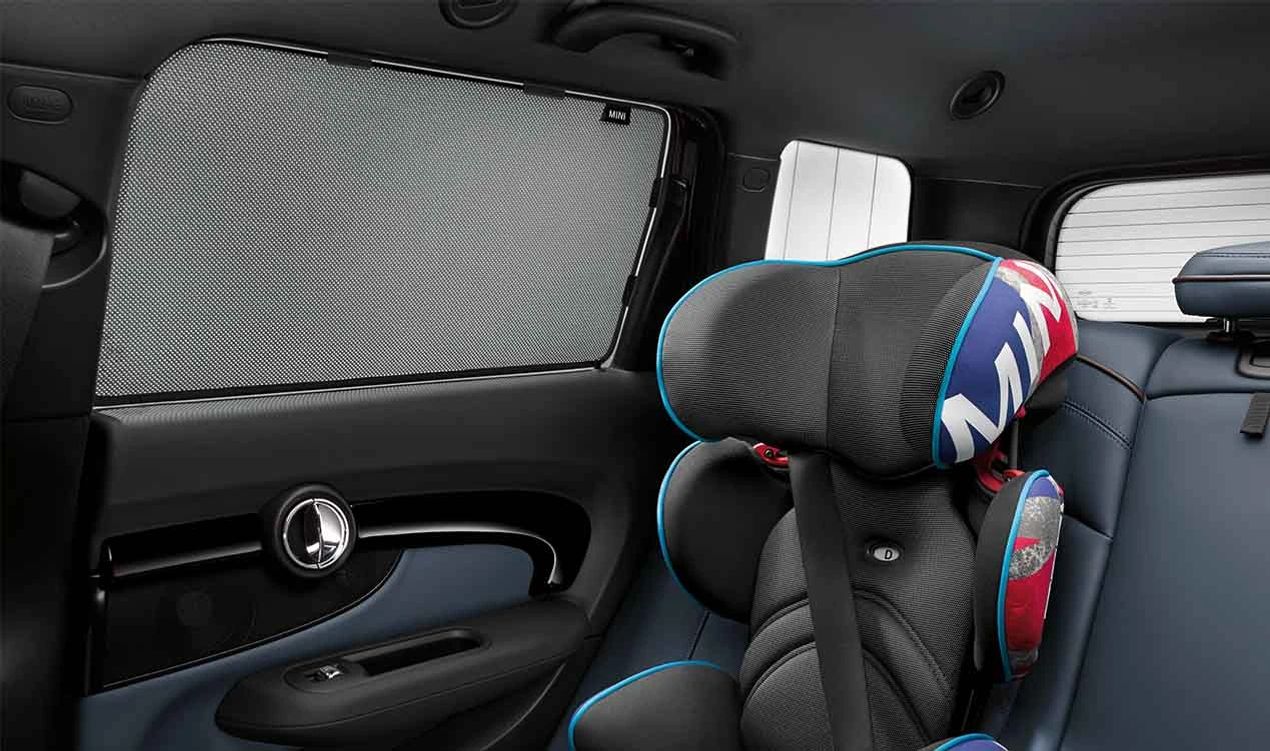 Protector solar para ventana lateral trasera OEM 51462408528 para MINI Clubman F54, F54 LCI. Original MINI.