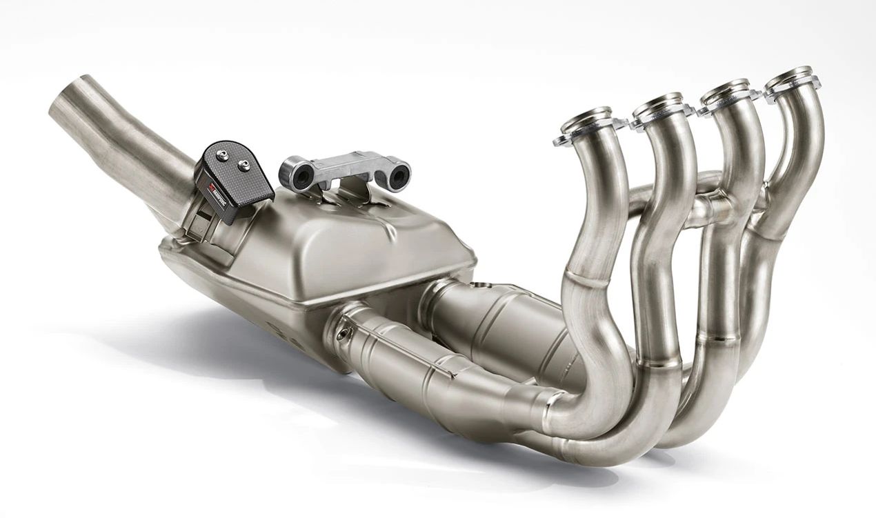 Sistema de escapamento de titânio M OEM 77118560131 para motocicletas BMW M 1000 R (K83, K84), M 1000 RR (K66), S 1000 RR (K67)... e muito mais. Originais BMW Motorrad.