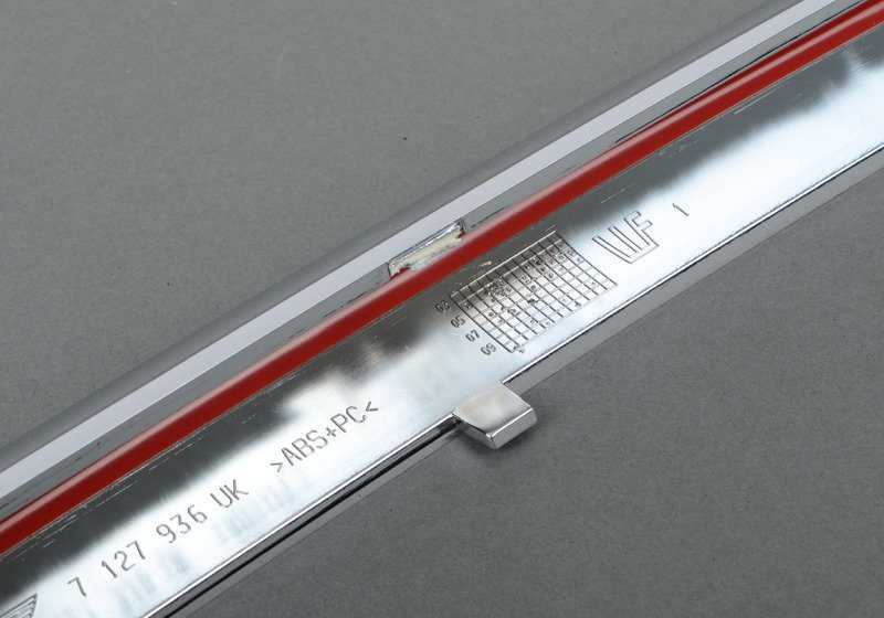 Moldura de adorno cromada OEM 51117127936 para MINI R50, R52 Cabrio. Original MINI.